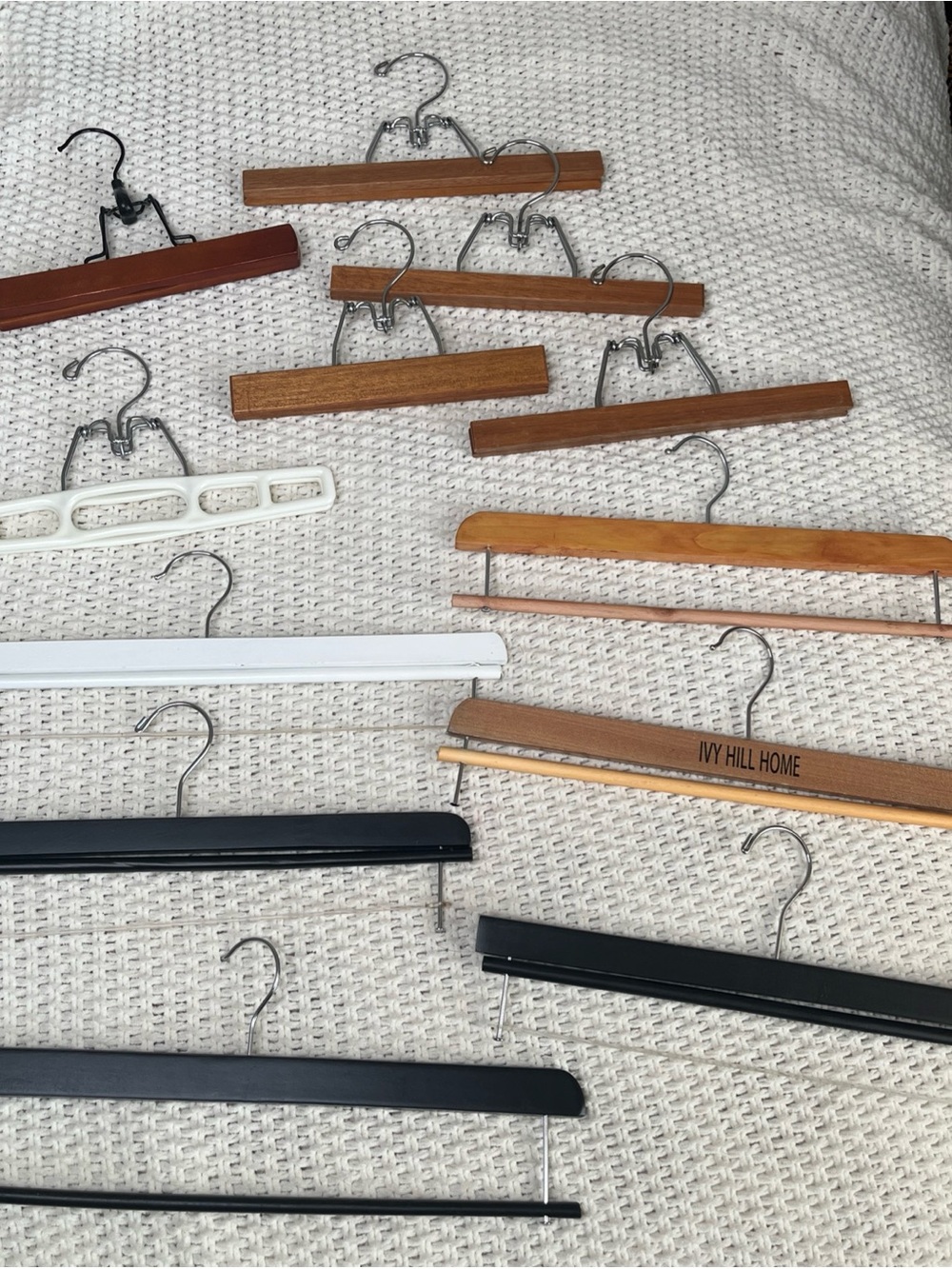 Wooden Hangers/Plastic Hangers Pants Skirts Clamps Lot Of 12 Various Sizes